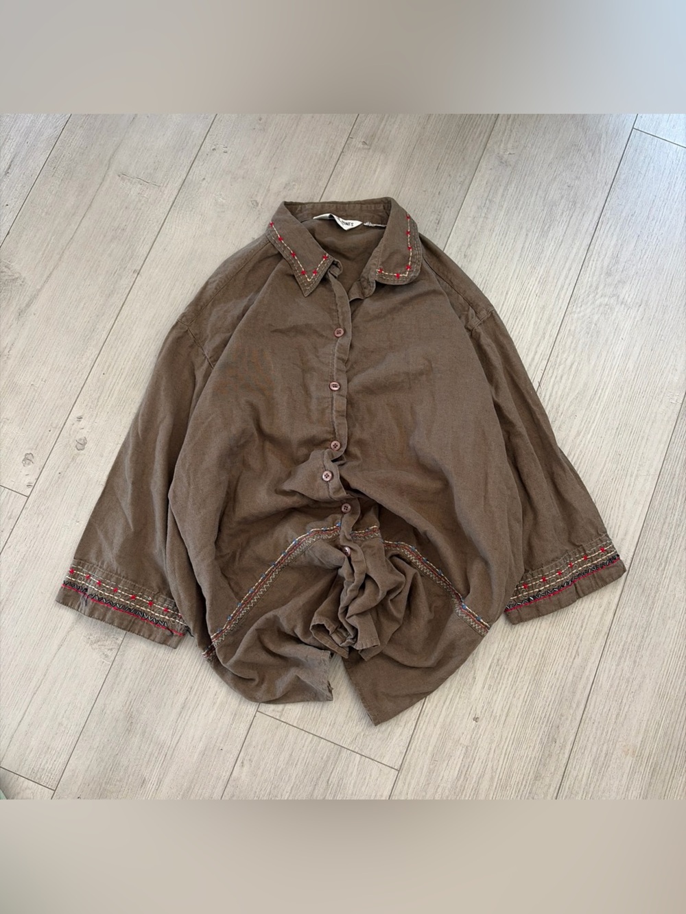 Vintage Brown Short Sleeve Button-Up Shirt with Red Accent Stitching